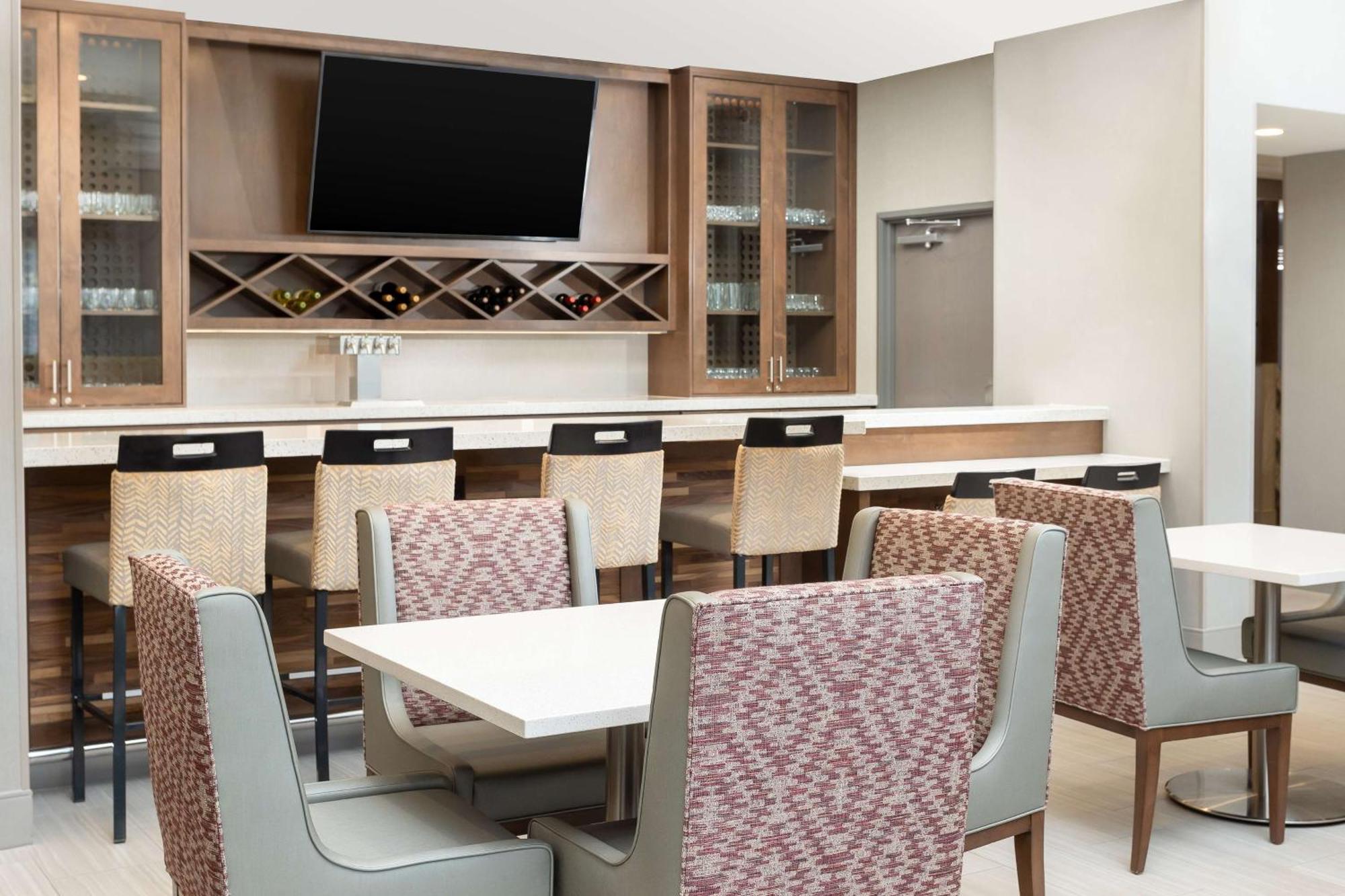 Hampton Inn & Suites Santa Rosa Sonoma Wine Country Exterior foto