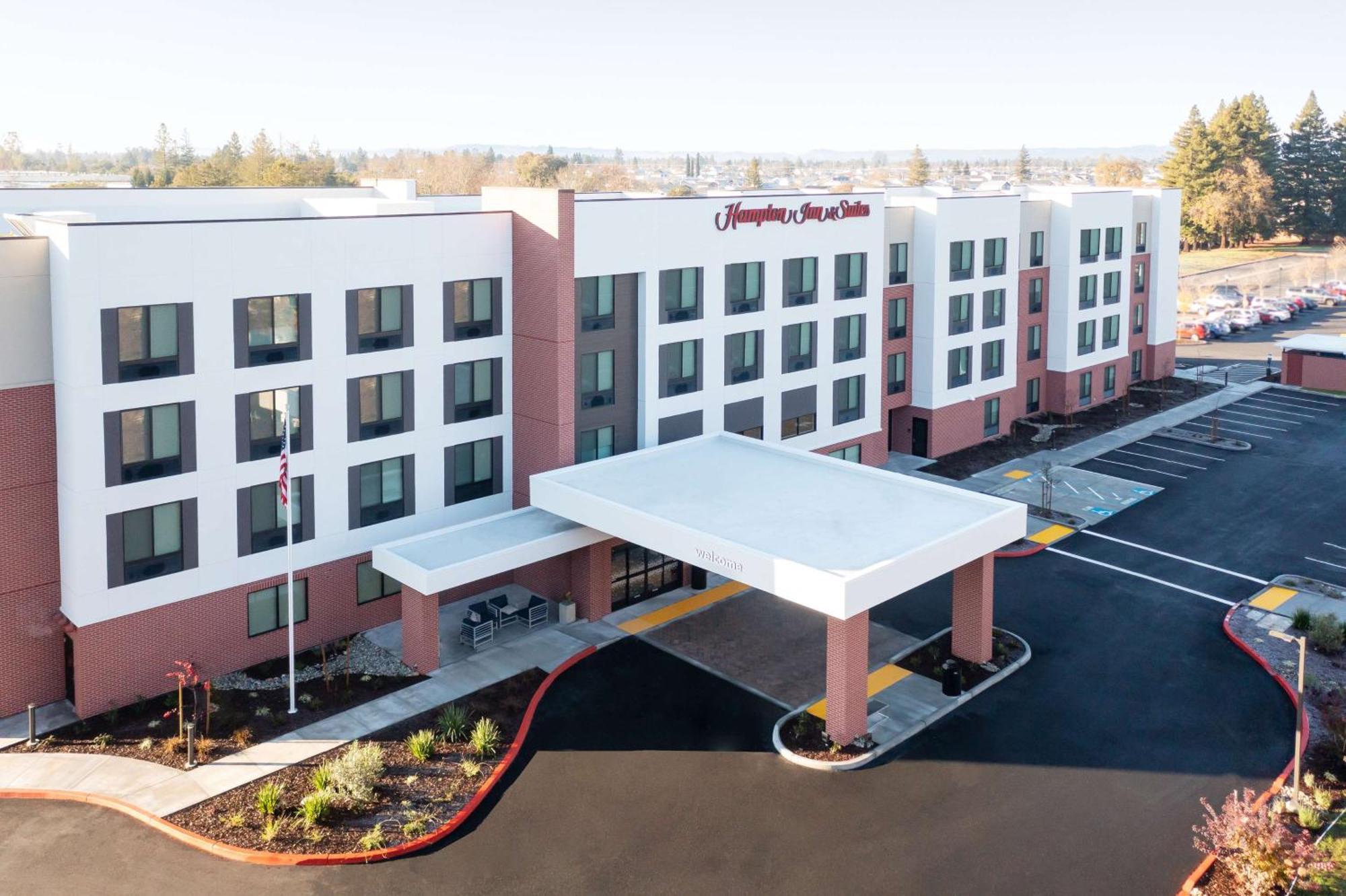 Hampton Inn & Suites Santa Rosa Sonoma Wine Country Exterior foto